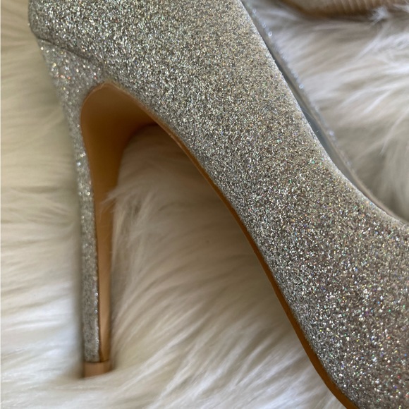 👚(bundle 4 items w/👚for $16) Great for Prom Heels by BellaMarie - Picture 4 of 13